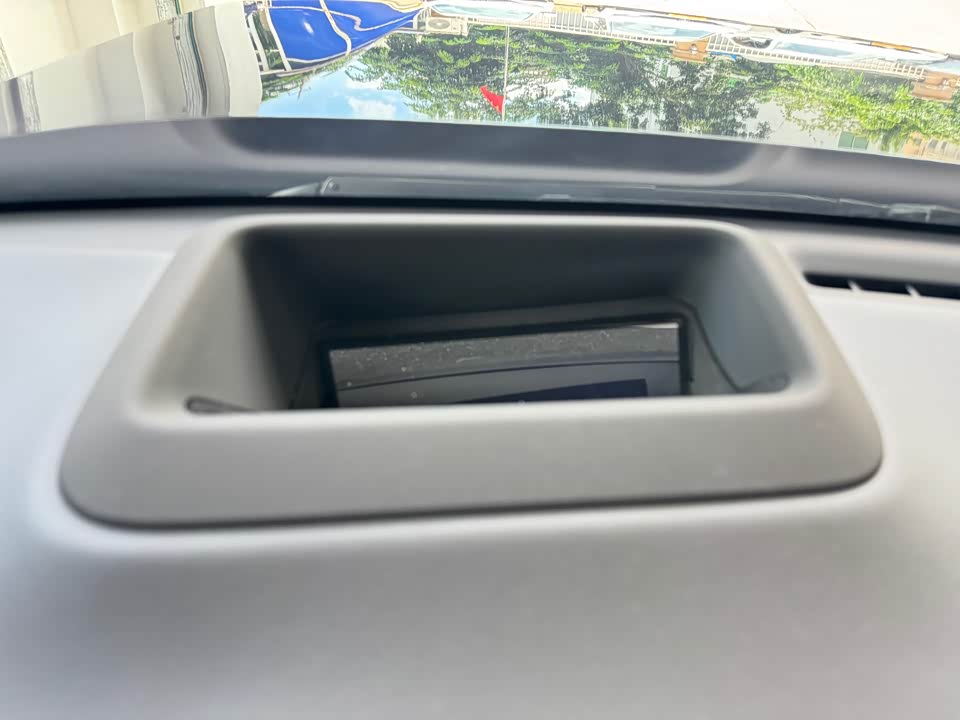 Li Auto Ideal L8