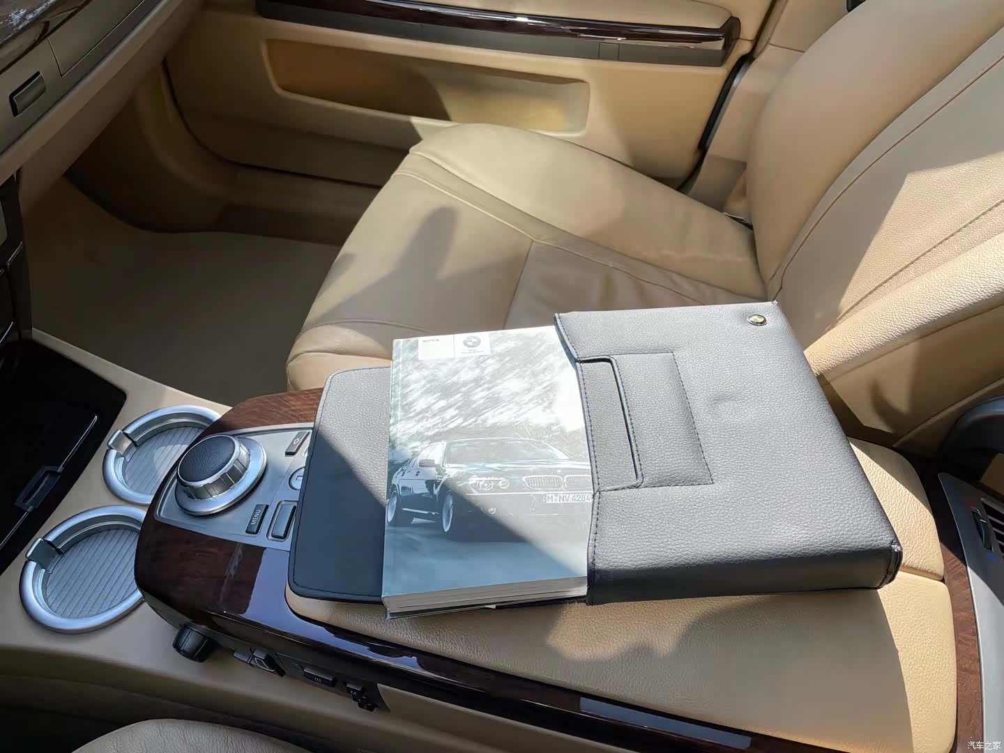 BMW 7 Series, 2009 23