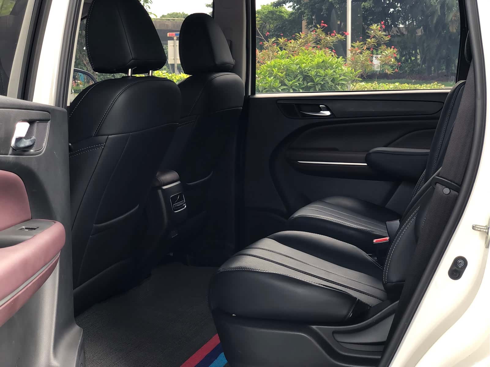 Trumpchi M6, 2023 10