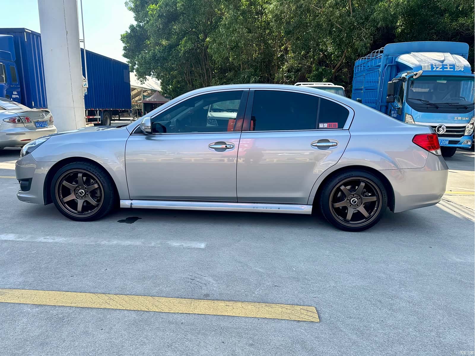 Subaru Legacy, 2010 11