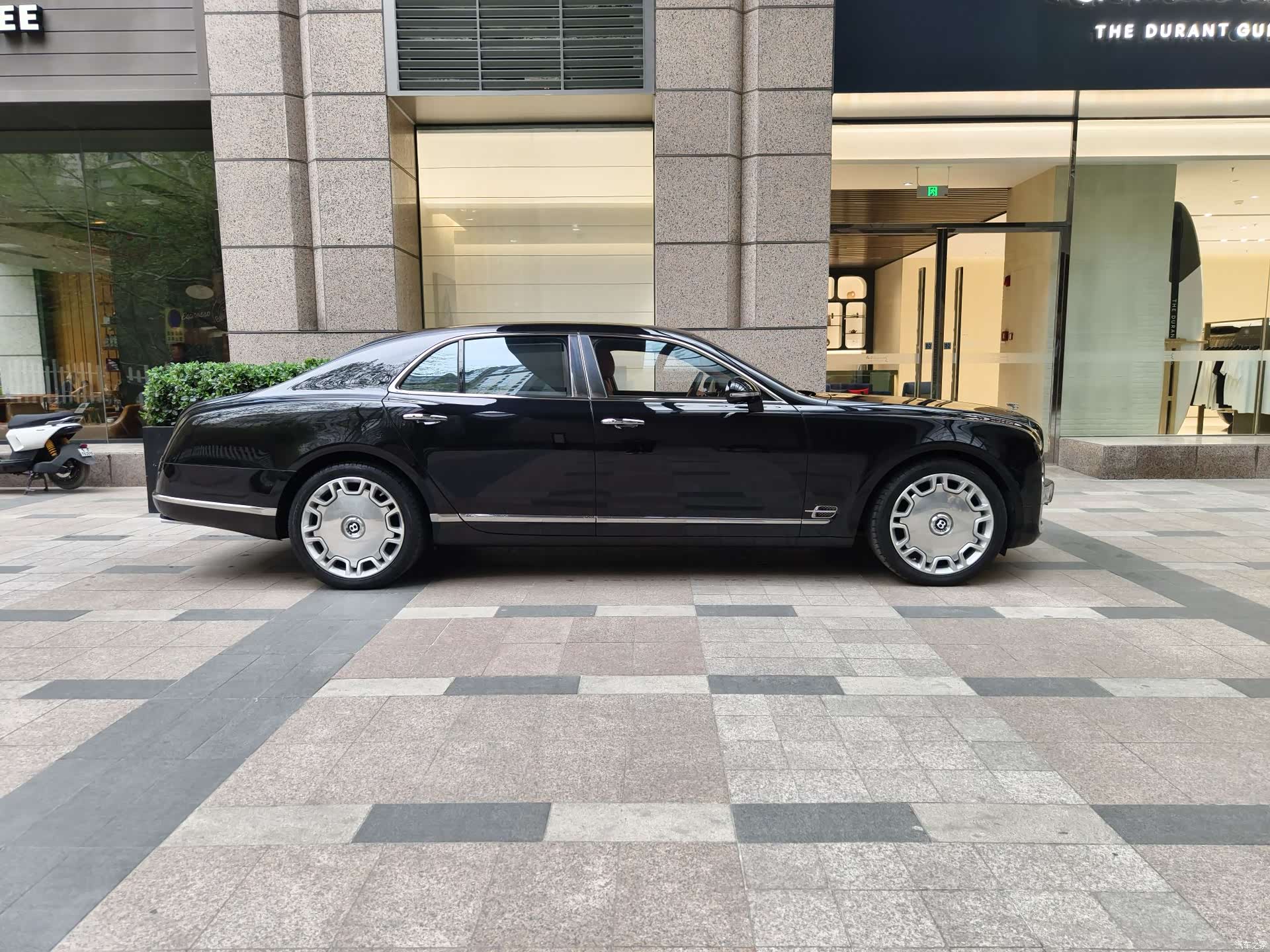 Bentley Mulsanne, 2012 7