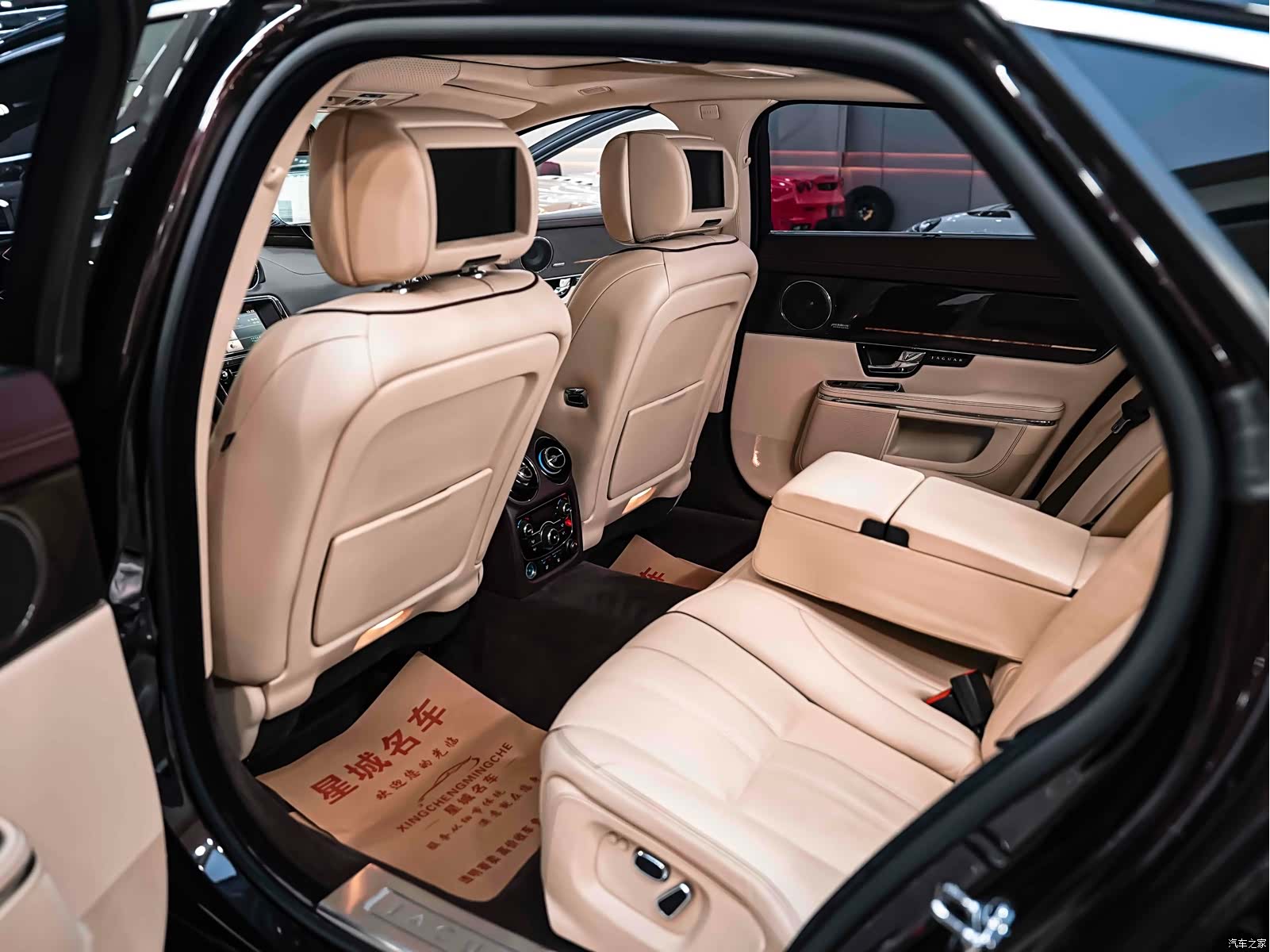 Jaguar XJ, 2013 20