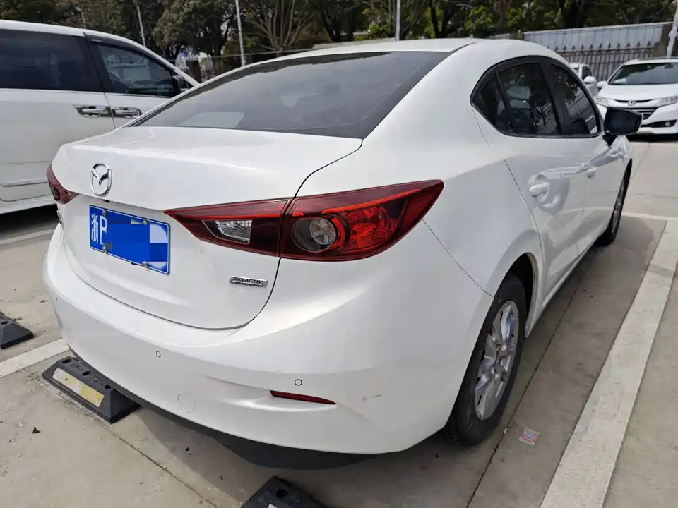 Mazda 3 Angkesaila