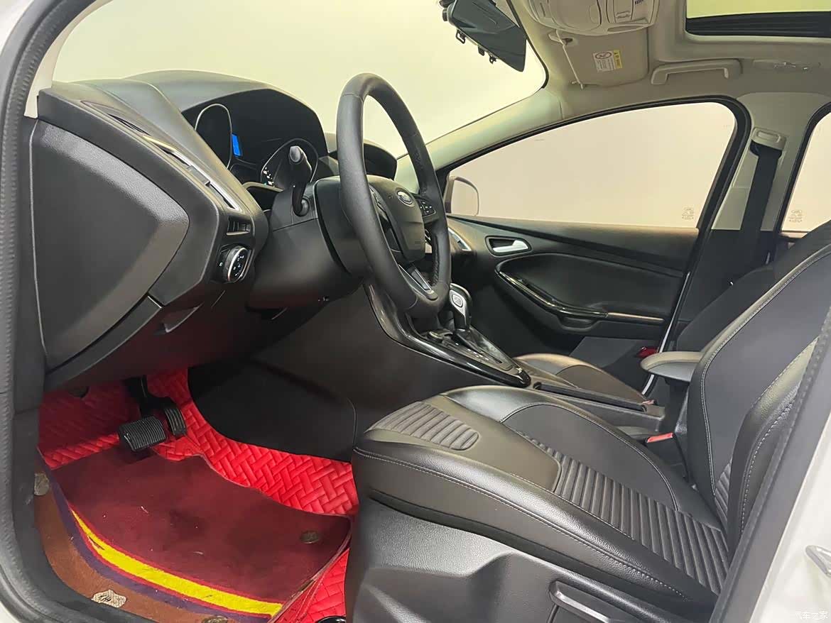 Ford Focus, 2019 15