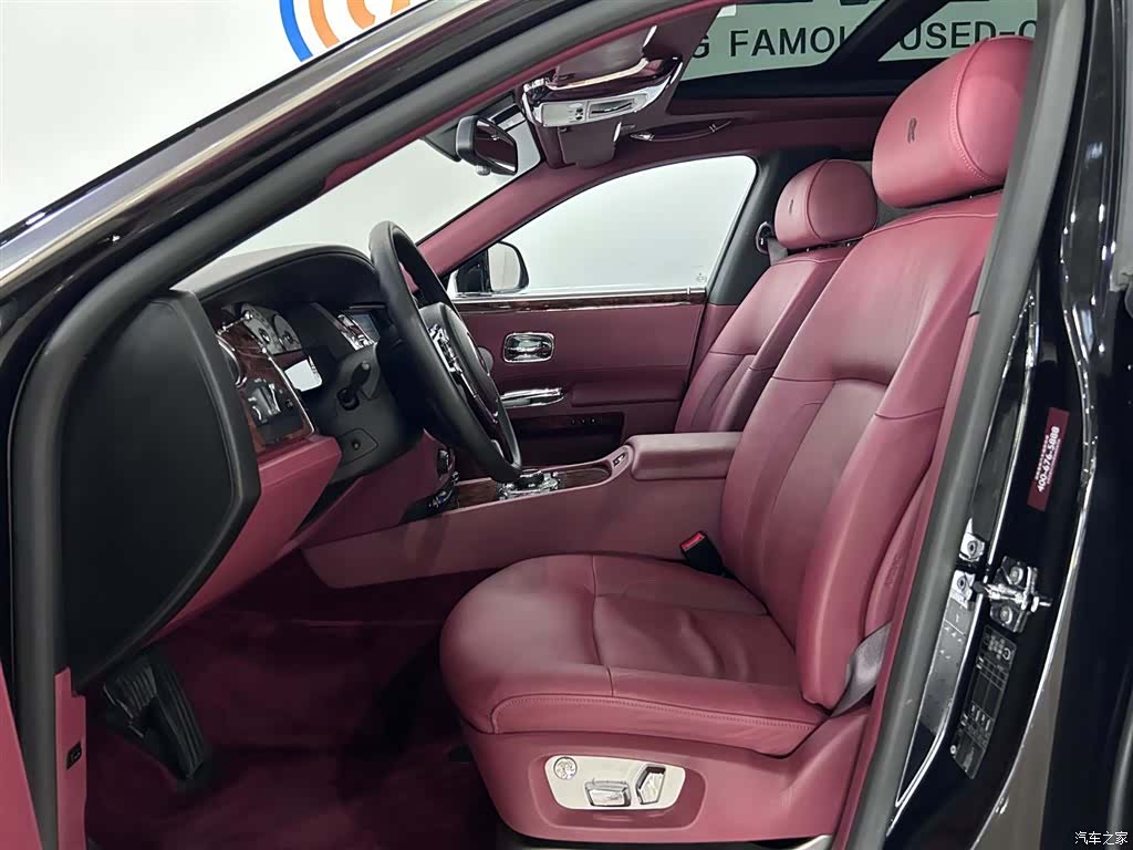 Rolls-Royce Ghost, 2014 6