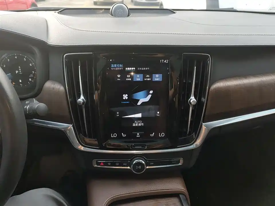 Volvo S90 Volvo S90