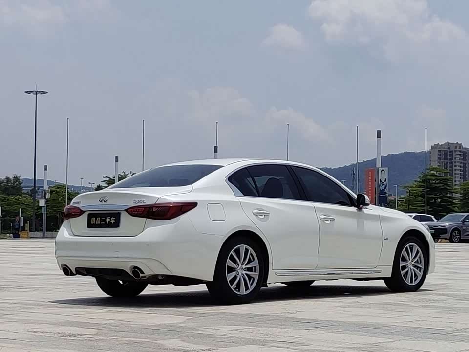 Infiniti Q50L Infiniti Q50L