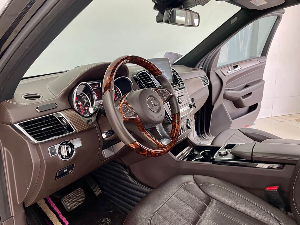 Mercedes-Benz GLE Mercedes-Benz GLE