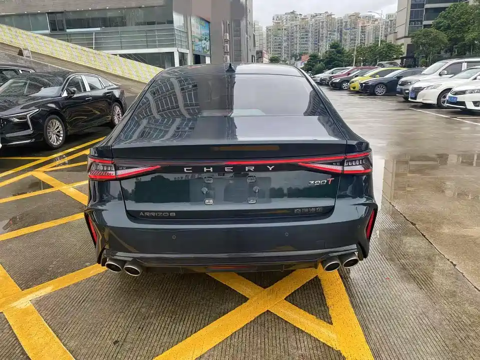 Chery Arrizo 8