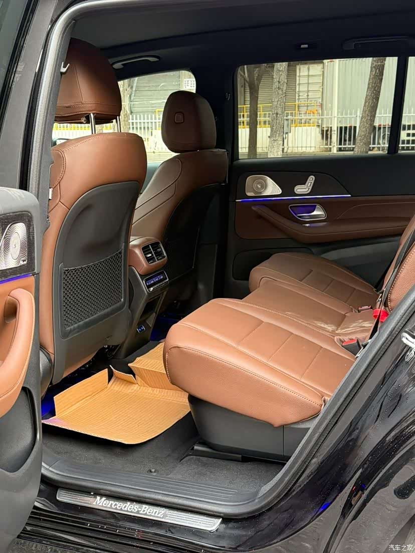 Mercedes-Benz GLS, 2025 14