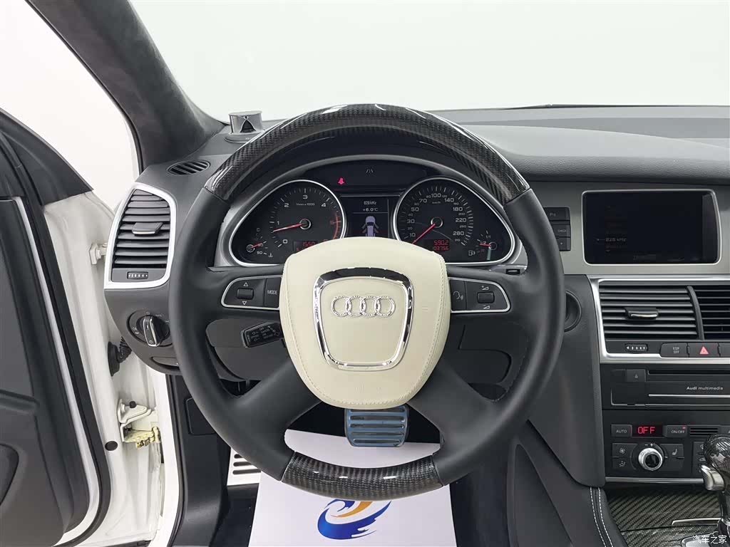Audi Q7, 2010 12