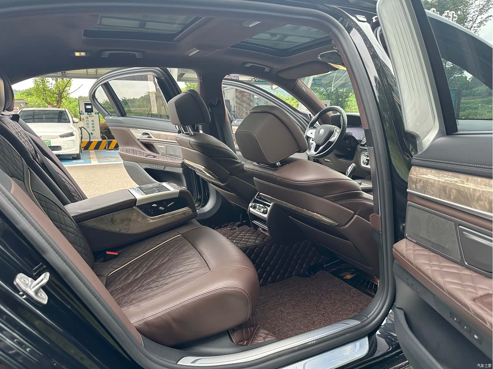 BMW 7 Series, 2021 13