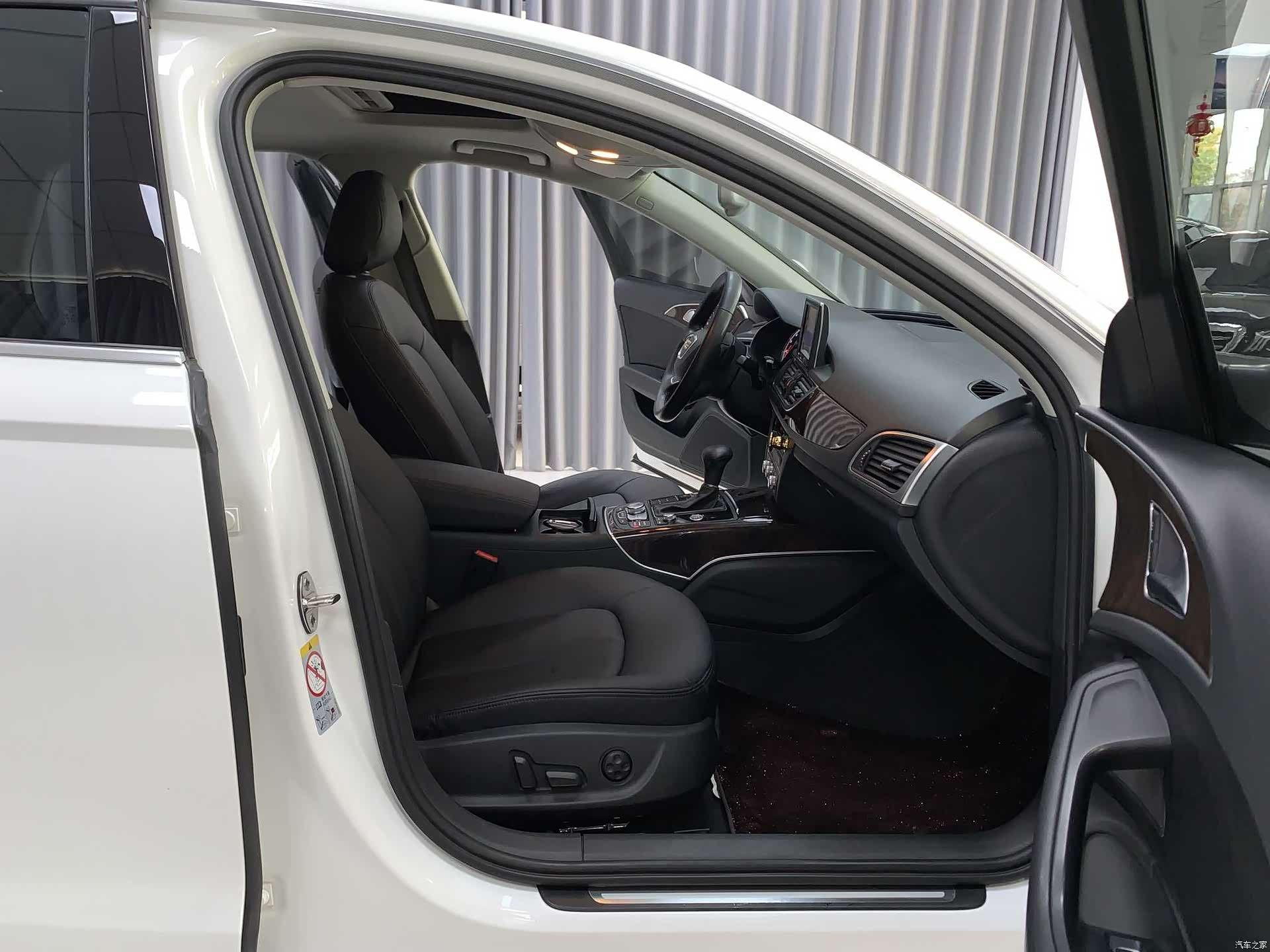 Audi A6L, 2015 8