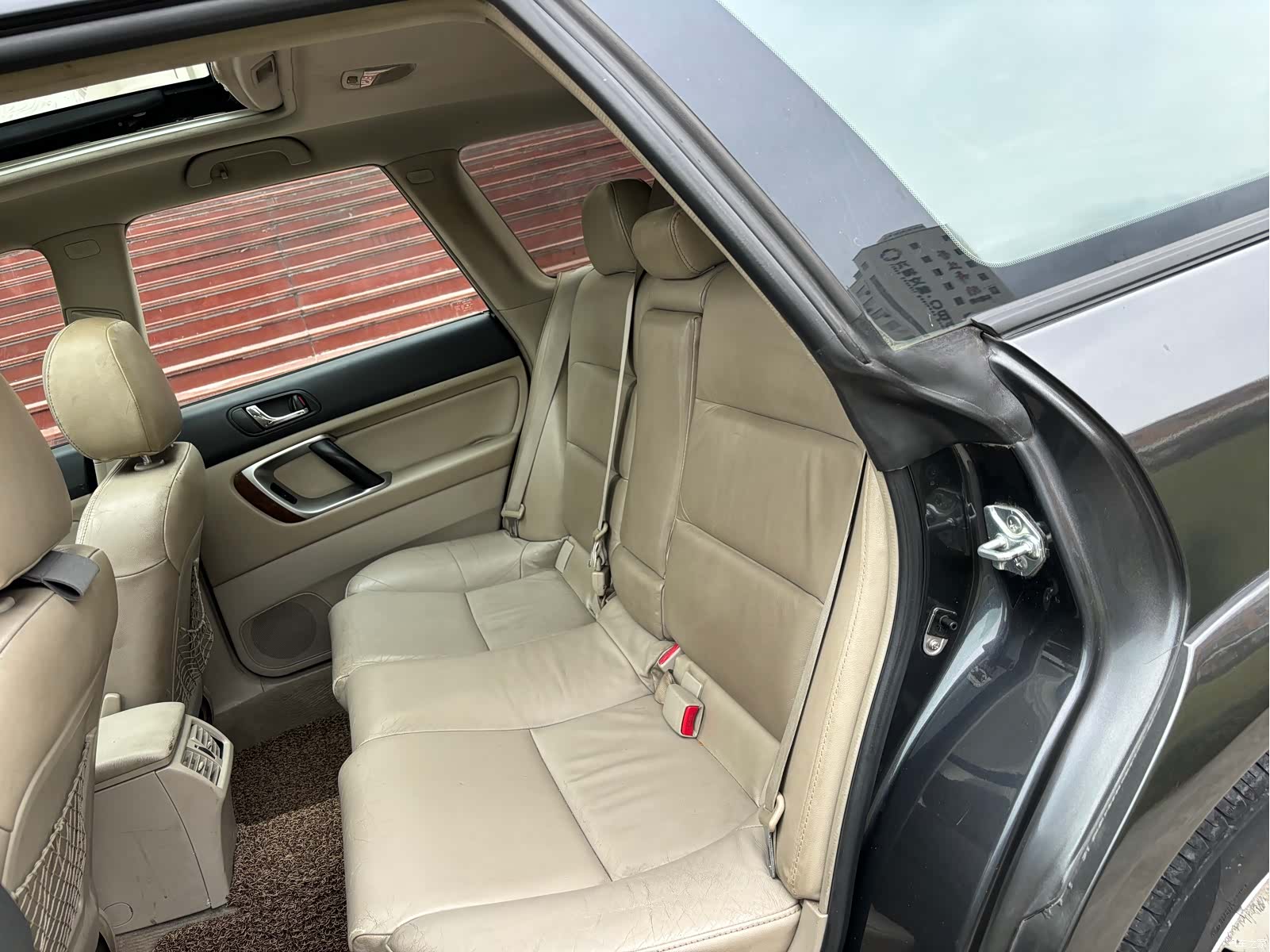 Subaru Outback, 2009 12