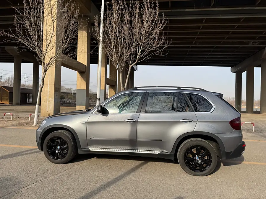 BMW X5 (imported)