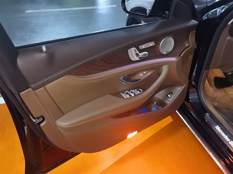 Mercedes-Benz E-class Mercedes-Benz E-class