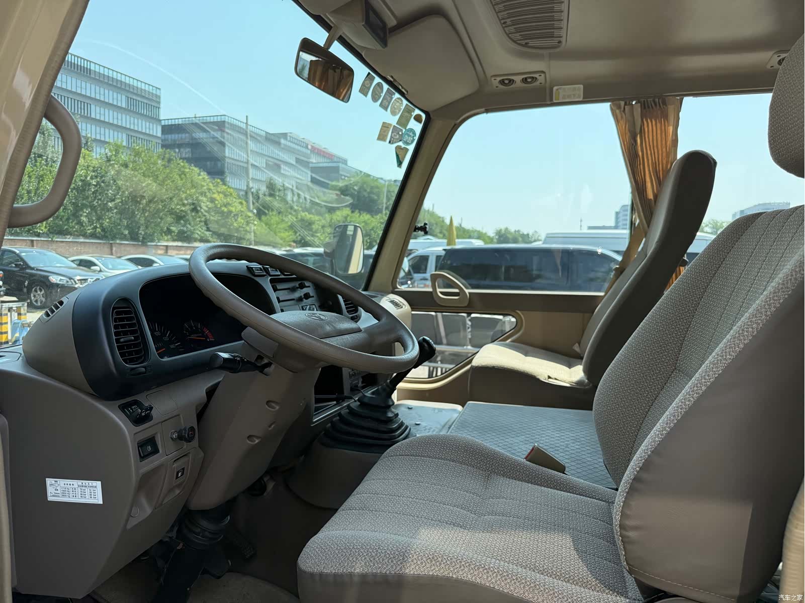 Toyota Coaster, 2009 4