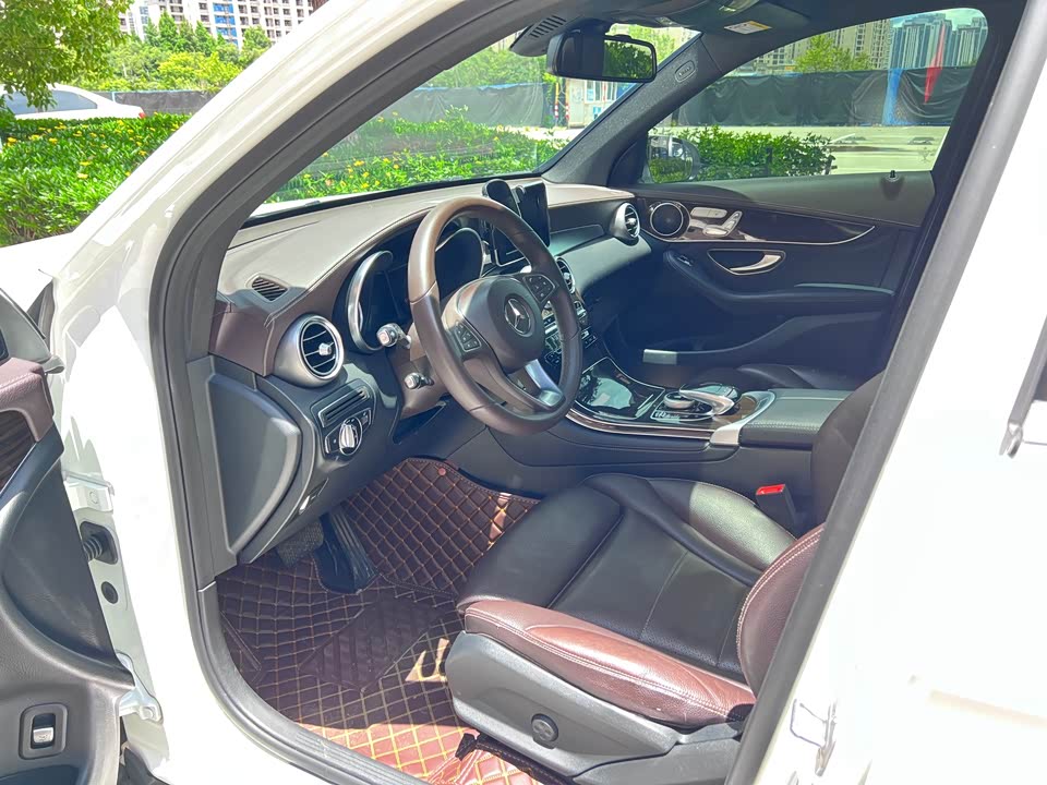 Mercedes-Benz GLC Mercedes-Benz GLC