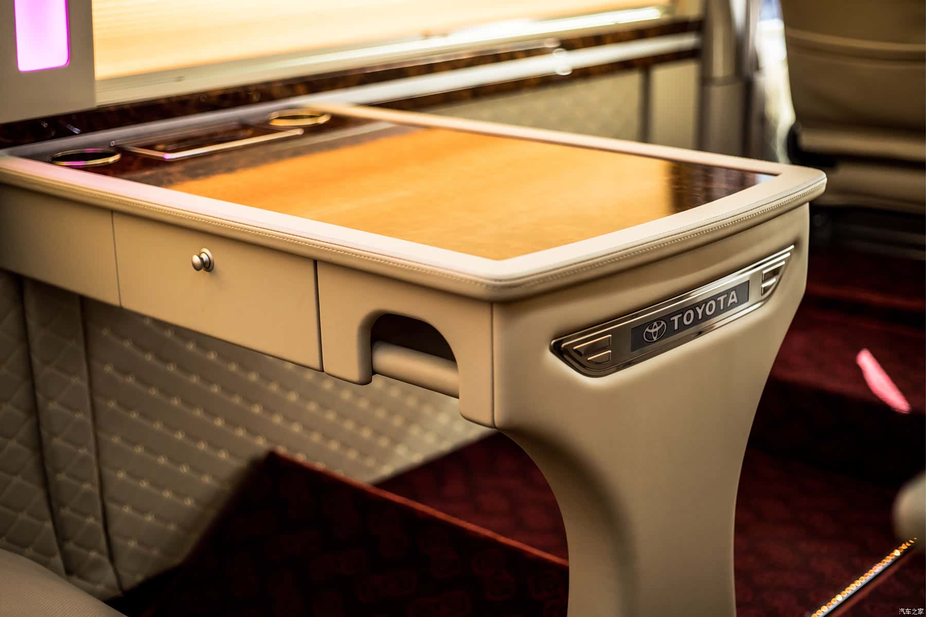 Toyota Coaster, 2020 15