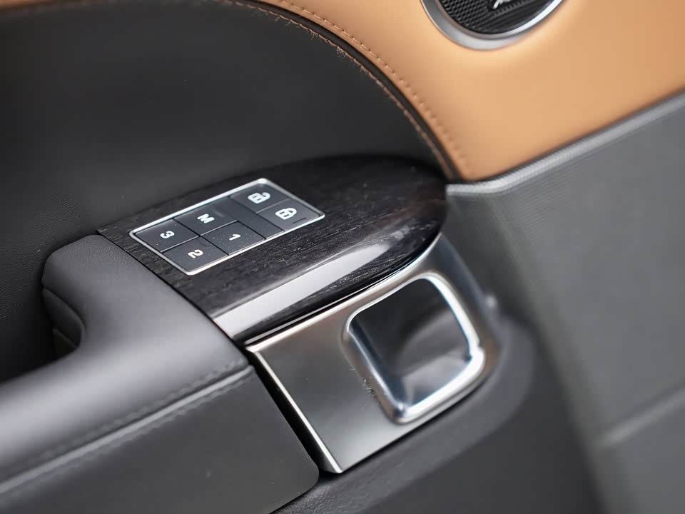 Land Rover Range Rover Sport Land Rover Range Rover Sport