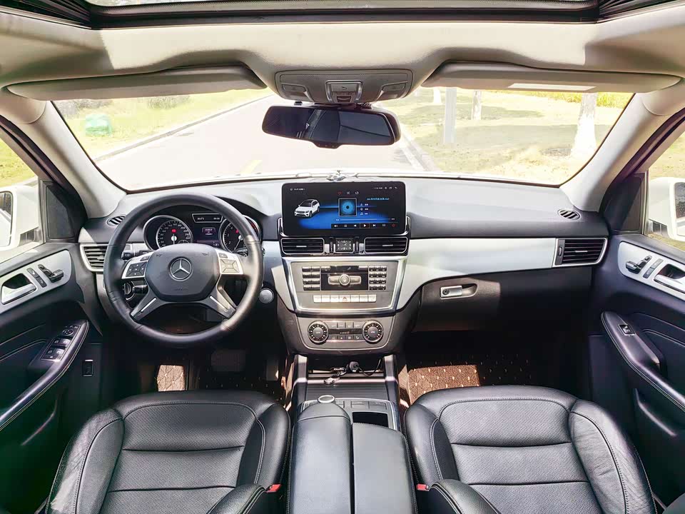 Mercedes-Benz M class