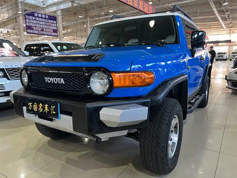 Toyota FJ Cool Luze
