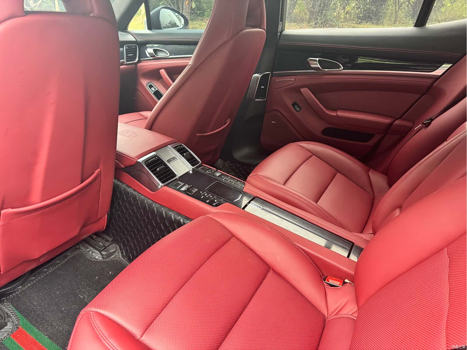 Porsche Panamera, 2012 8