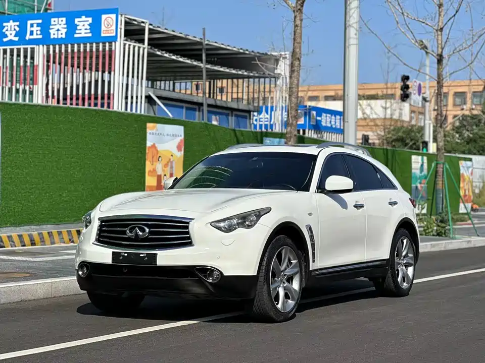 Infiniti QX70 Infiniti QX70