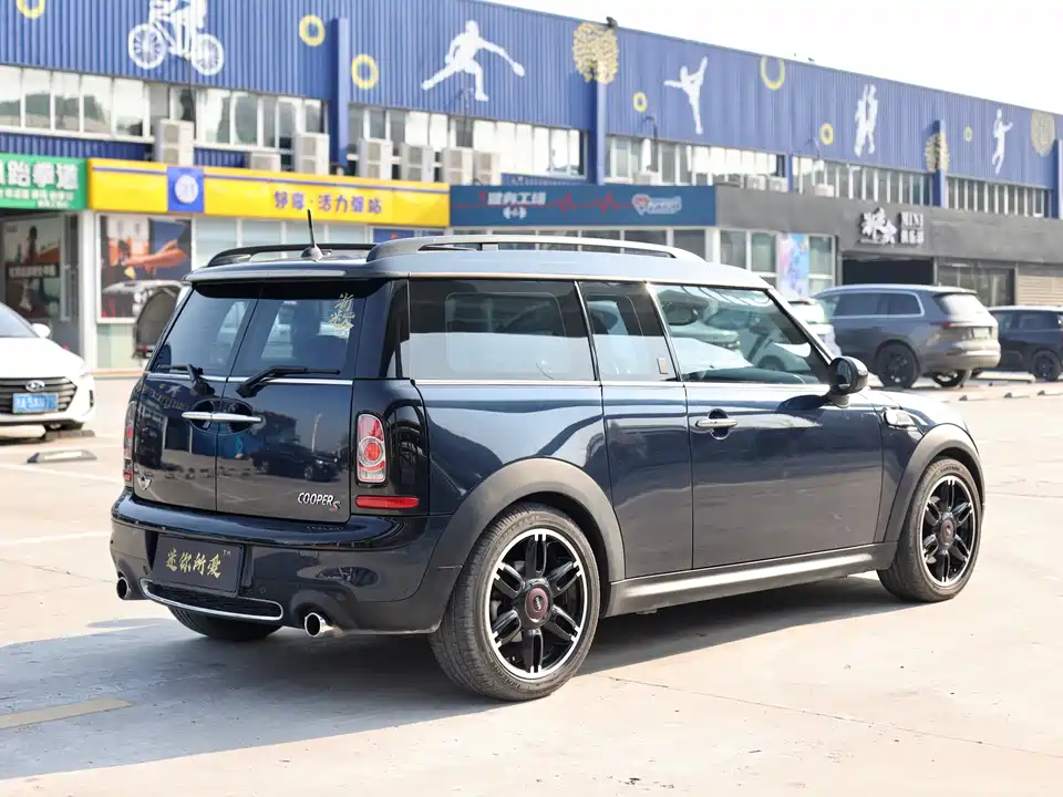 MINI CLUBMAN