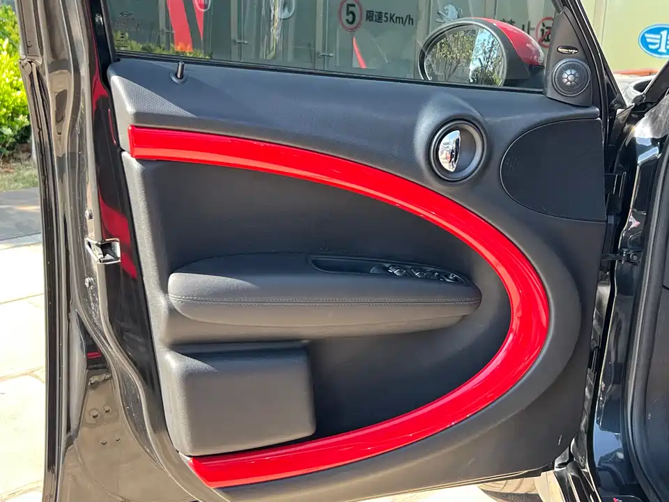 MINI JCW COUNTRYMAN
