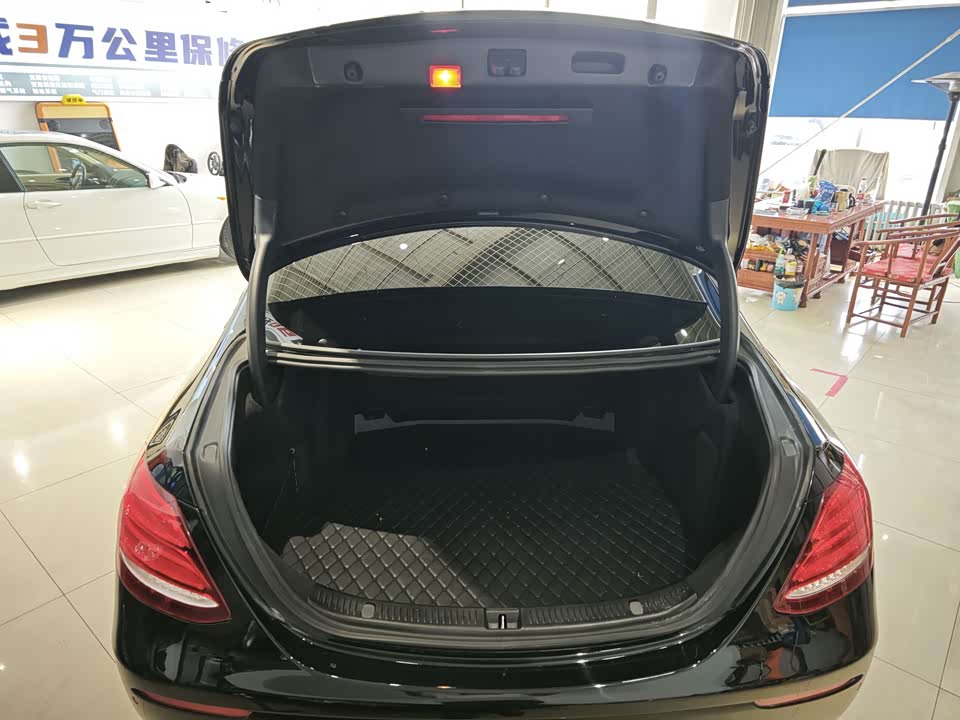 Mercedes-Benz E-class Mercedes-Benz E-class