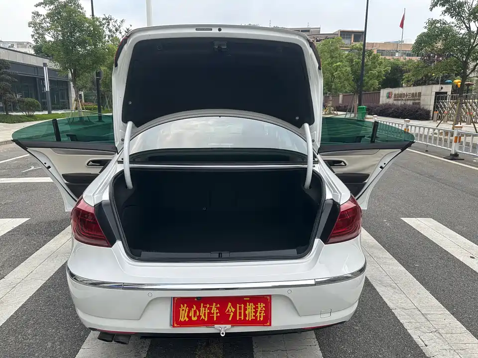 Volkswagen CC Volkswagen CC