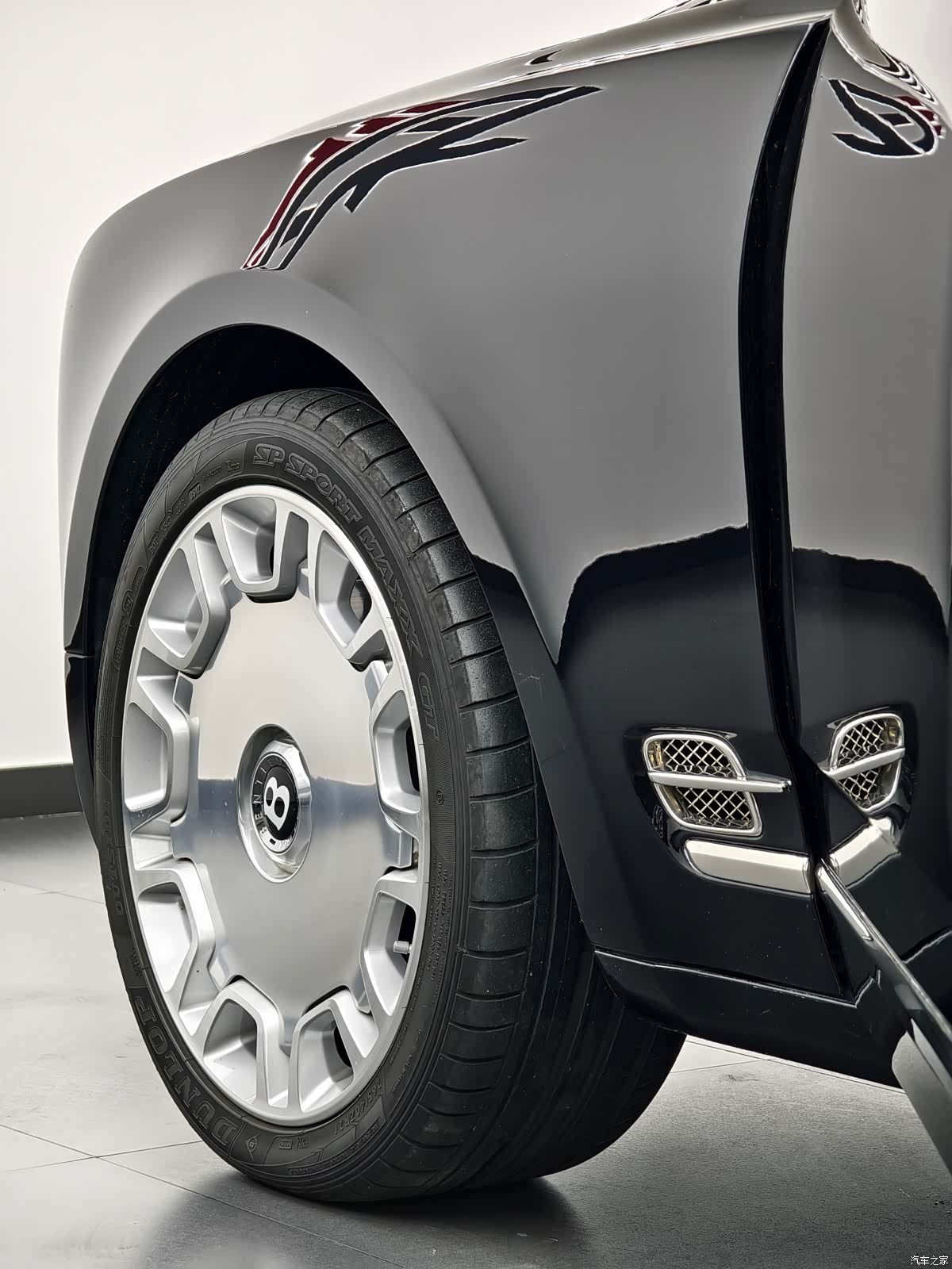 Bentley Mulsanne, 2012 14