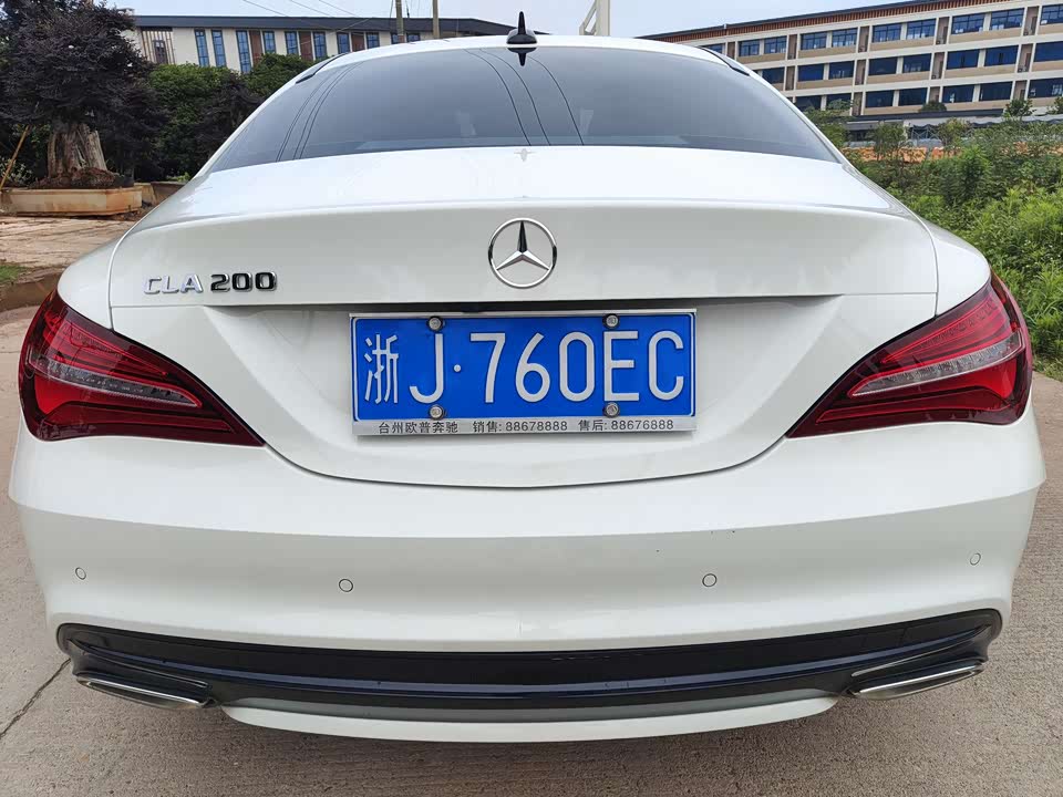 Mercedes-Benz CLA Mercedes-Benz CLA