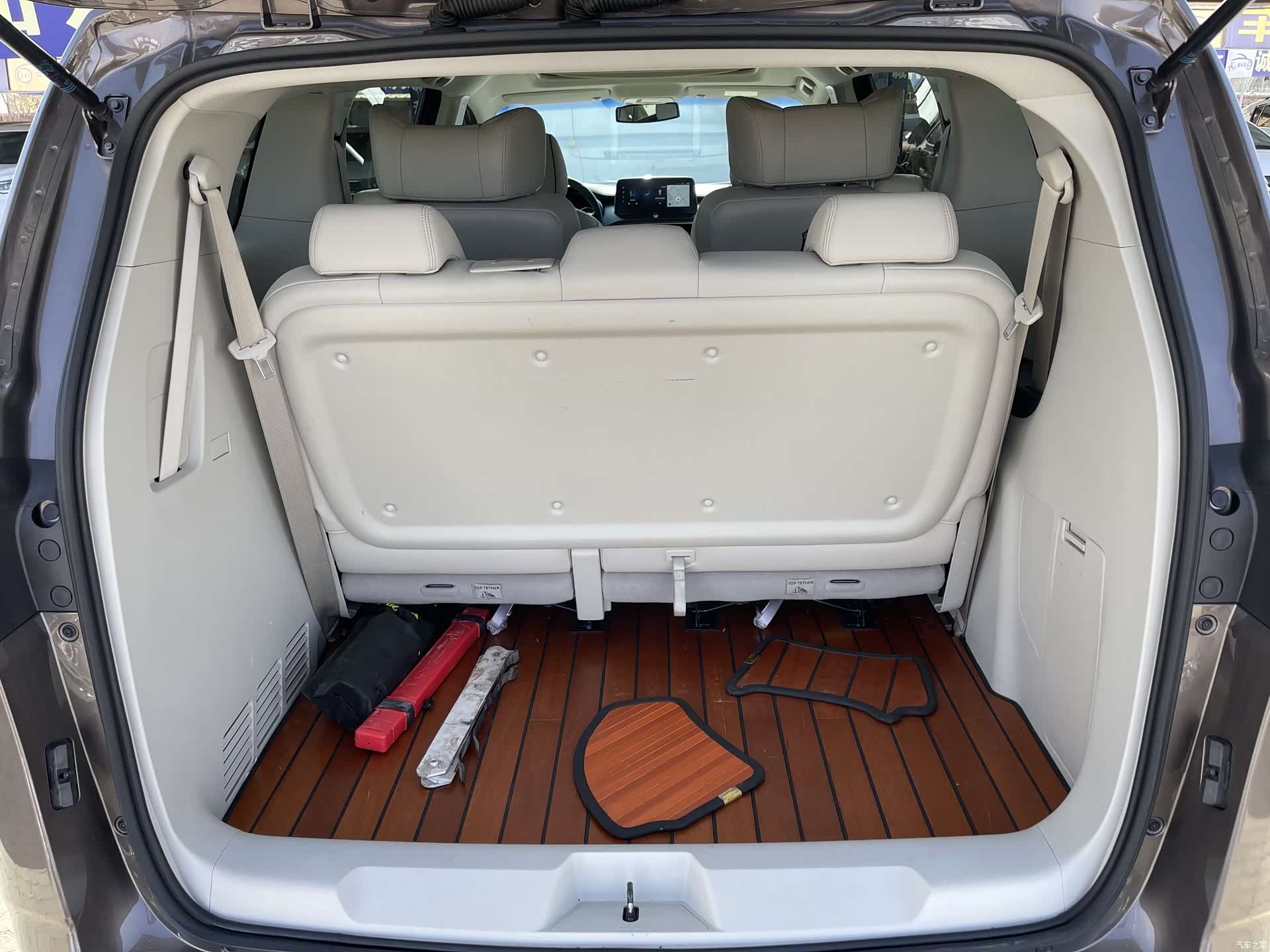 Buick GL8, 2022 7
