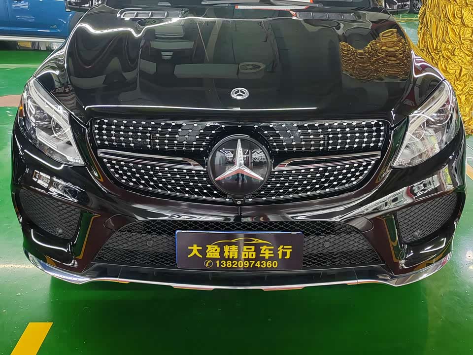 Mercedes-Benz GLE Mercedes-Benz GLE