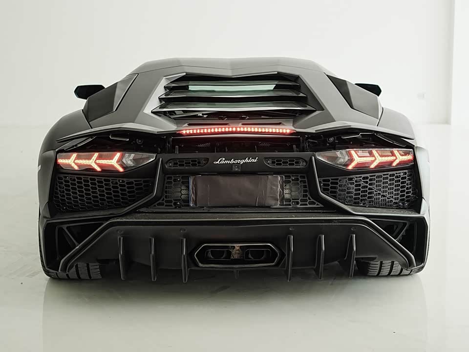 Lamborghini Aventador