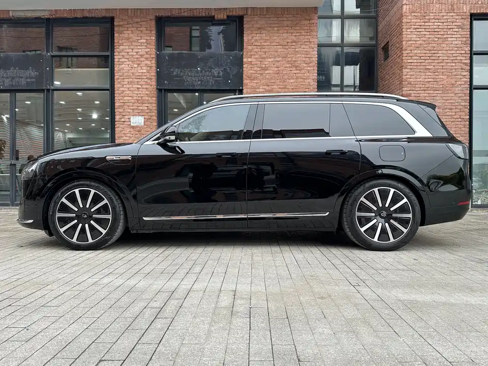 AITO Ask the world M9