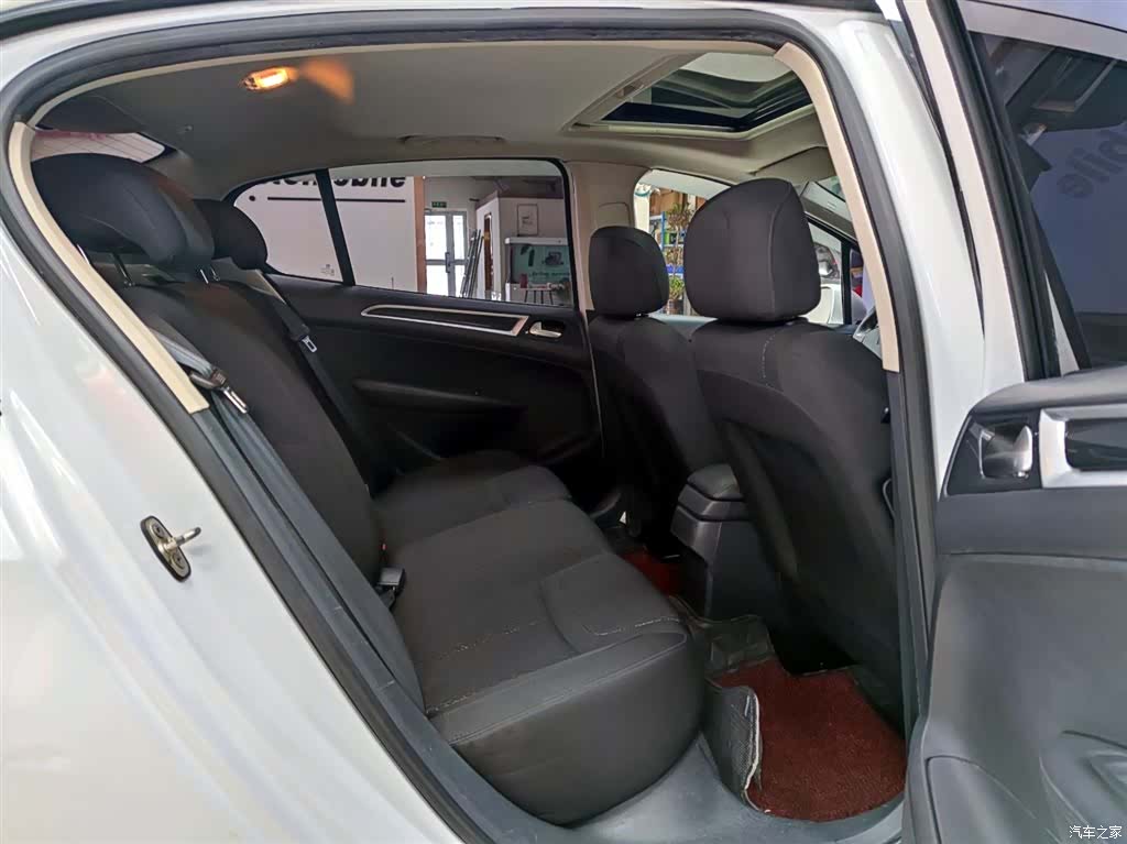 Peugeot 308, 2016 11