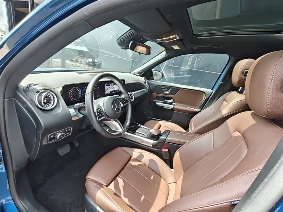 Mercedes-Benz GLB Mercedes-Benz GLB