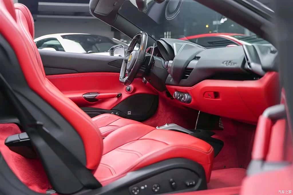 Ferrari 488, 2016 7