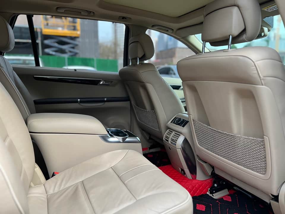 Mercedes-Benz R-class