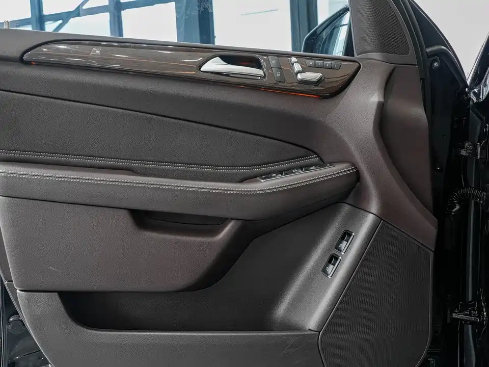 Mercedes-Benz GLS Mercedes-Benz GLS