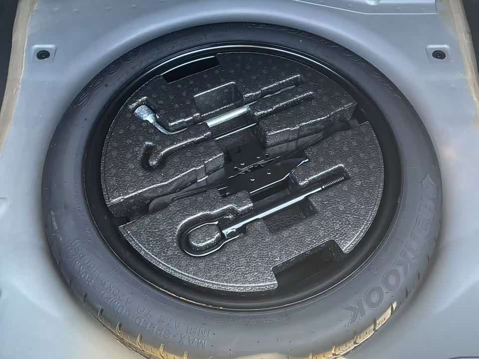 Hongqi H5 Hongqi H5