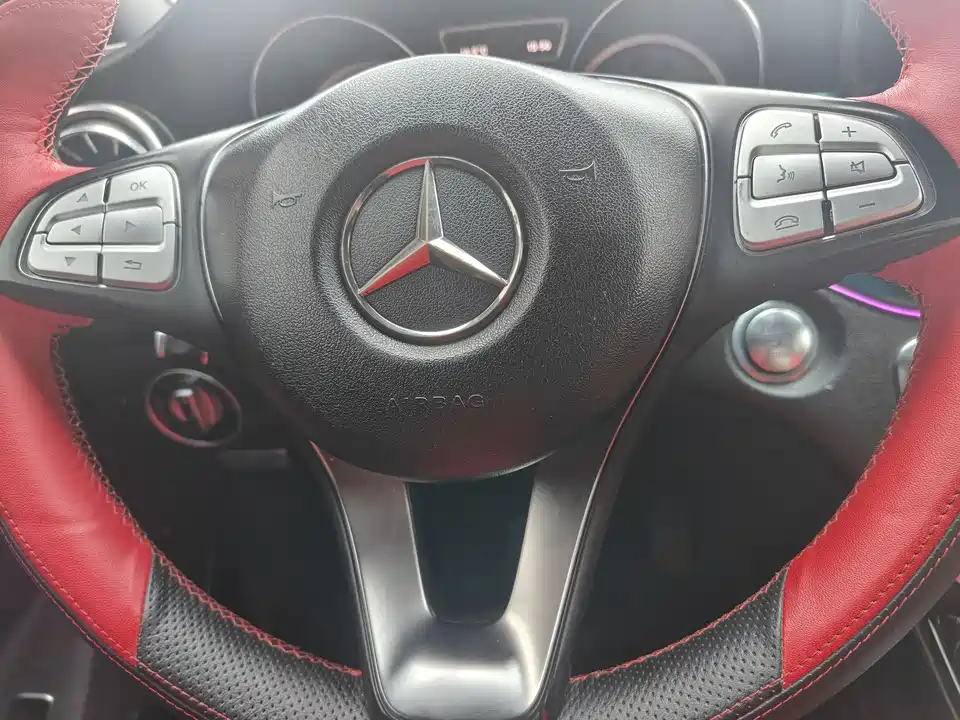 Mercedes-Benz CLA Mercedes-Benz CLA