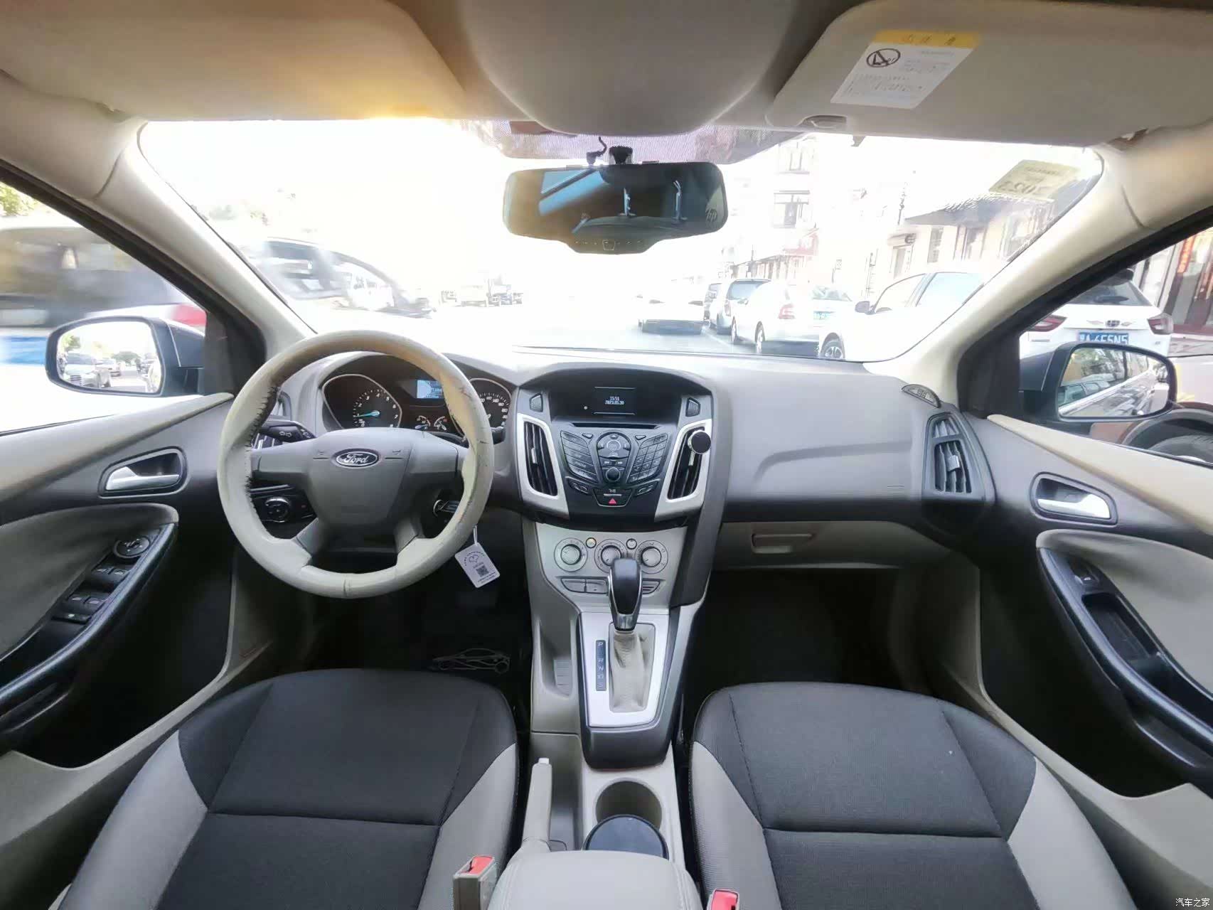 Ford Focus, 2013 7
