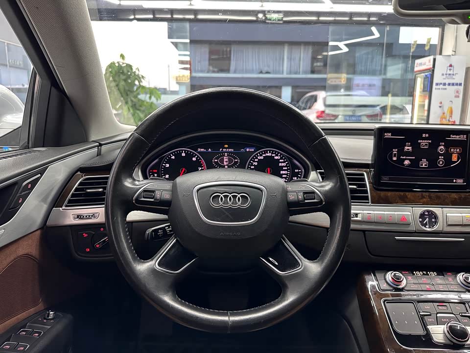 Audi A8