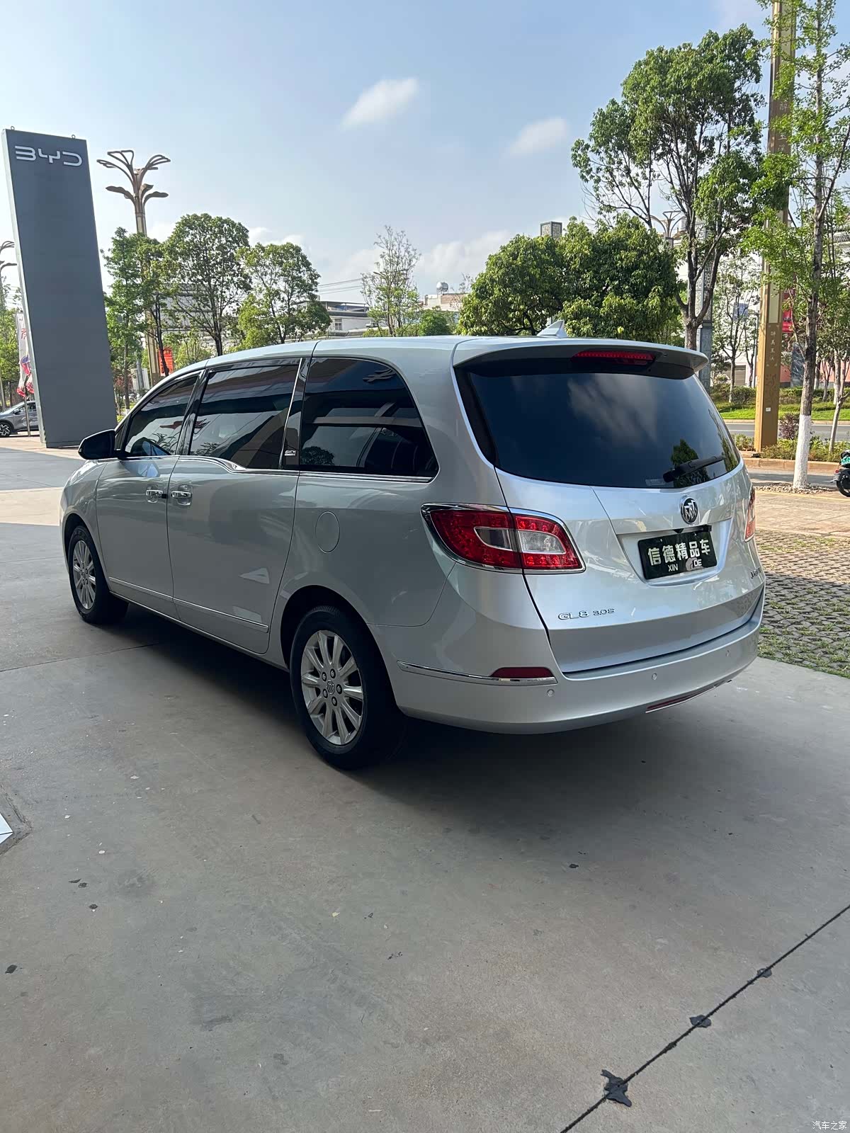Buick GL8, 2012 все фото