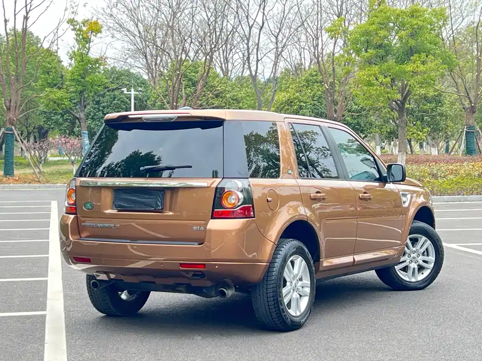 Land Rover Freelander 2