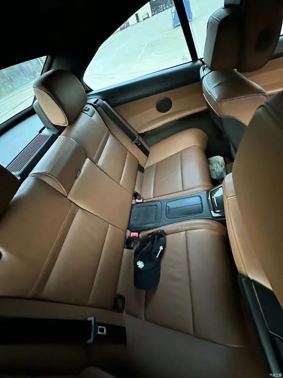 BMW 3 Series, 2011 6